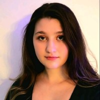 Roxana R. Email
