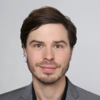 Simon Bremer Email