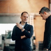 Oliver Bauer Email
