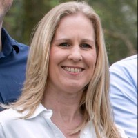 Yvonne van der Loo Email