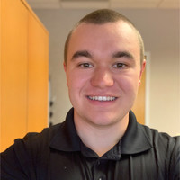 RonI Employee Deric Huffman's profile photo