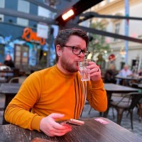 Liam MacKenzie Email