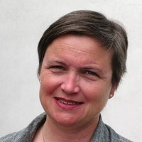 Isabelle Lascombes Email