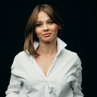 Anna Płusa Email