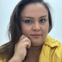 Eugênia Abreu Email