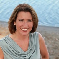 Apyx Medical Employee Laura Iversen's profile photo