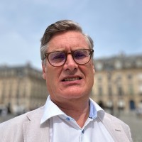 Jan Umiastowski Email & Phone Number