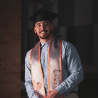 LA Crawfish Company Employee Esteban de Luna's profile photo