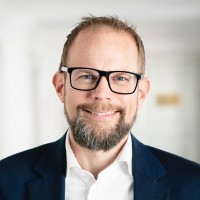 E-mail e número de telefone de Kraen Nielsen