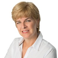 Lauri Stilianos Email & Phone Number