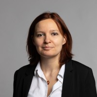 Daria Dubovitskaya Email