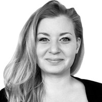 Therese Sangö Email