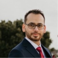 Charles Schwab Employee Omar Nevarez's profile photo