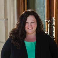 Kelli Saunders Email & Phone Number