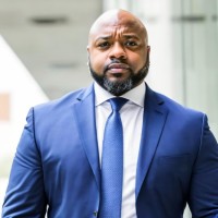 Rethink Wealth Employee Tonice Cltc's profile photo