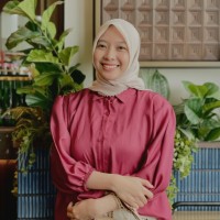 Putri Tammar Email