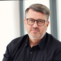 Denis Bachmann Email