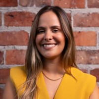 Júlia Resende Email