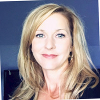 Great Lakes Wine & Spirits Employee Sarah Warde's profile photo