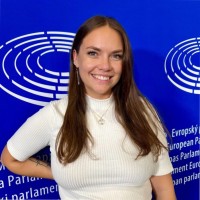 Linnea Andersson Email