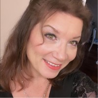 Lisa Naessens Email & Phone Number