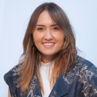 Layane Oliveira Email
