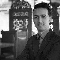 UX studio Employee Dan Damsa's profile photo