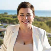 Domainate Employee Sharon Hayes's profile photo