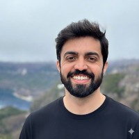 AI/R Employee Eduardo Carneiro's profile photo