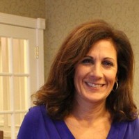 JTR Employee Roxann Navarra's profile photo