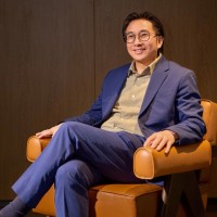 Aaron Lo Email