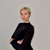 Julia Thilmont Email