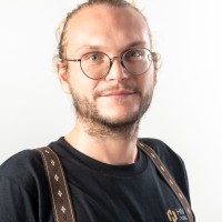 Zeno Trevisan Email