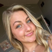 Helen Cazneaux Email