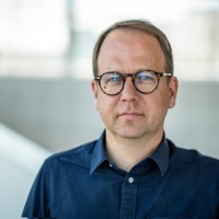 Peter Hellström Email