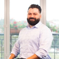 Ryan Loe Email & Phone Number