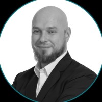 Ikerian Employee Oleg Nikolenko's profile photo