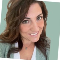 Eve Licciardi Email & Phone Number