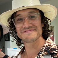 ComparePower.com Employee Julian Roa's profile photo