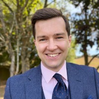 Oliver Cross Email