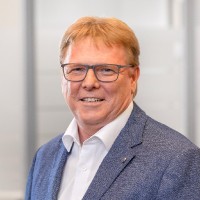 Ralf Pütz Email
