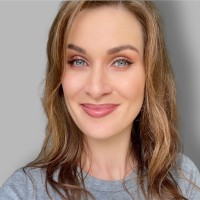 Alicja Moore Email