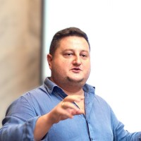 Aleksandar Gojković Email