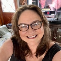 Mona Oakes Email & Phone Number