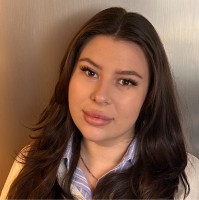 Consult.HN Employee Bella Galatschinski's profile photo