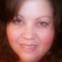 Violet Taylor Email & Phone Number