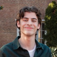 Round Table Management Employee Evan Hawthorne's profile photo