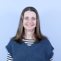 Mariann Øst Email