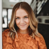 Worldwide Express Employee Kate Cook's profile photo