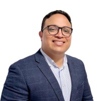 Cesar Llanos Email